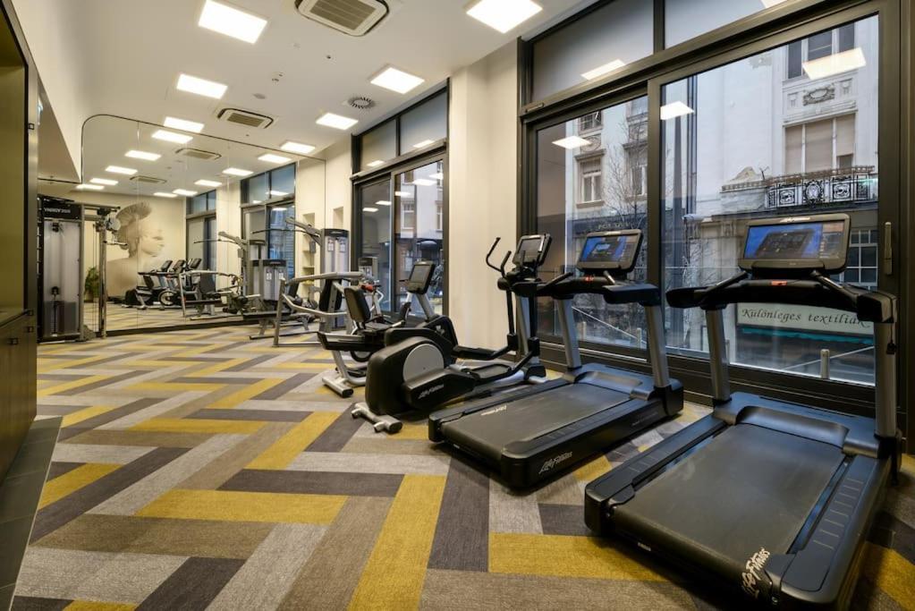 2Budapest Eye-Freegym And Sauna Luxury Home Exterior foto